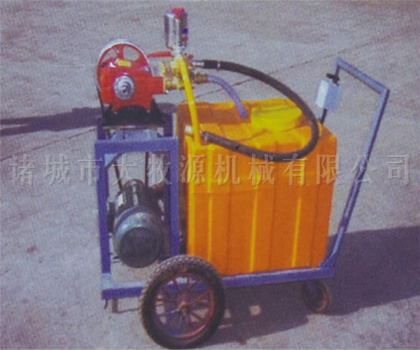 進(jìn)口組裝高壓噴霧車